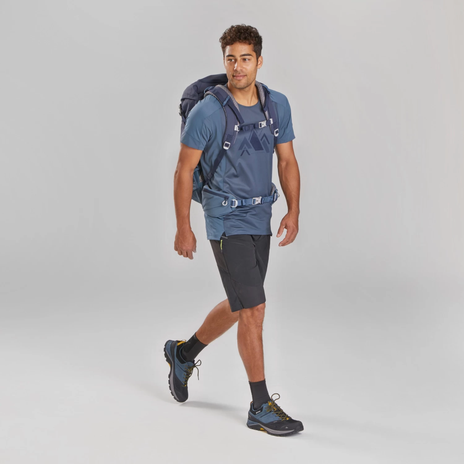 Quechua Men’s Hiking T-Shirt - MH 500 Blue/Grey 3 Quechua Men’s Hiking T-Shirt - MH 500 Blue/Grey - Image 2