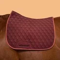 Reversible Horse And Pony Saddle Cloth 500 - Terracotta/Burgundy 17 Reversible Horse And Pony Saddle Cloth 500 - Terracotta/Burgundy -Outdoor Adventure Shop reversible saddle cloth for horse and pony 500 burgundy terra cotta 6