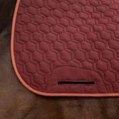 Reversible Horse And Pony Saddle Cloth 500 - Terracotta/Burgundy 19 Reversible Horse And Pony Saddle Cloth 500 - Terracotta/Burgundy -Outdoor Adventure Shop reversible saddle cloth for horse and pony 500 burgundy terra cotta 8