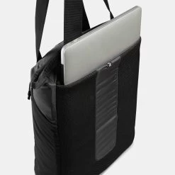 Travel 2-in-1 Tote Bag 15 L - Black 14 Travel 2-in-1 Tote Bag 15 L - Black -Outdoor Adventure Shop travel 2 in 1 tote bag 15 l black 5