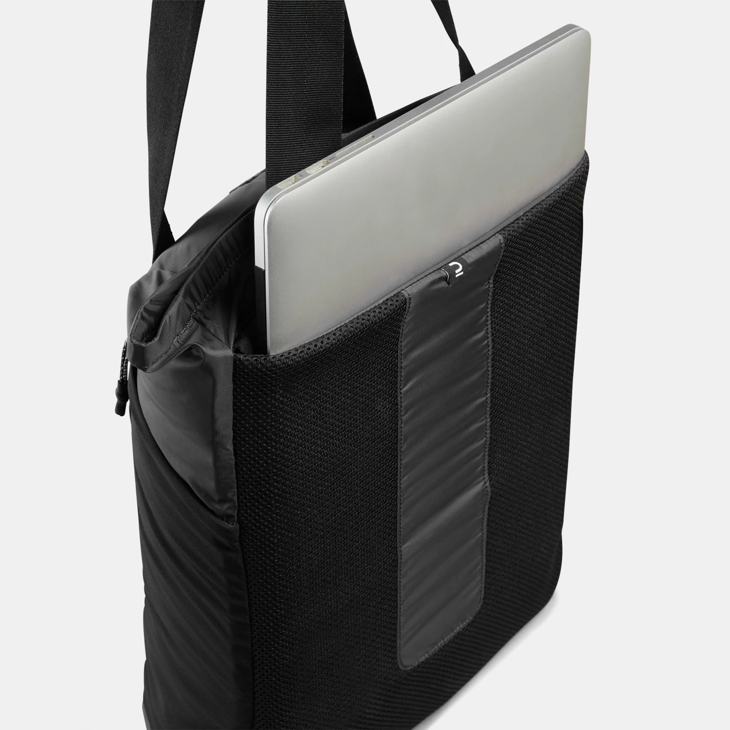 Travel 2-in-1 Tote Bag 15 L - Black 8 Travel 2-in-1 Tote Bag 15 L - Black - Image 6