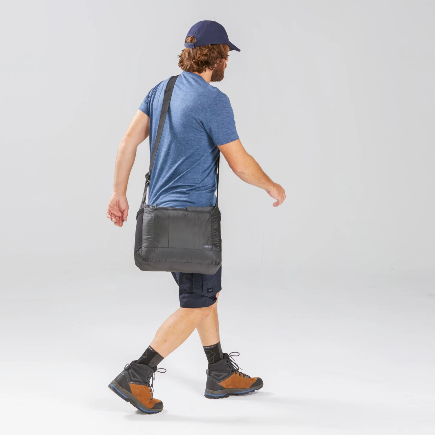 Trekking 100 Compact Shoulder Bag 15 L 8 Trekking 100 Compact Shoulder Bag 15 L - Image 6